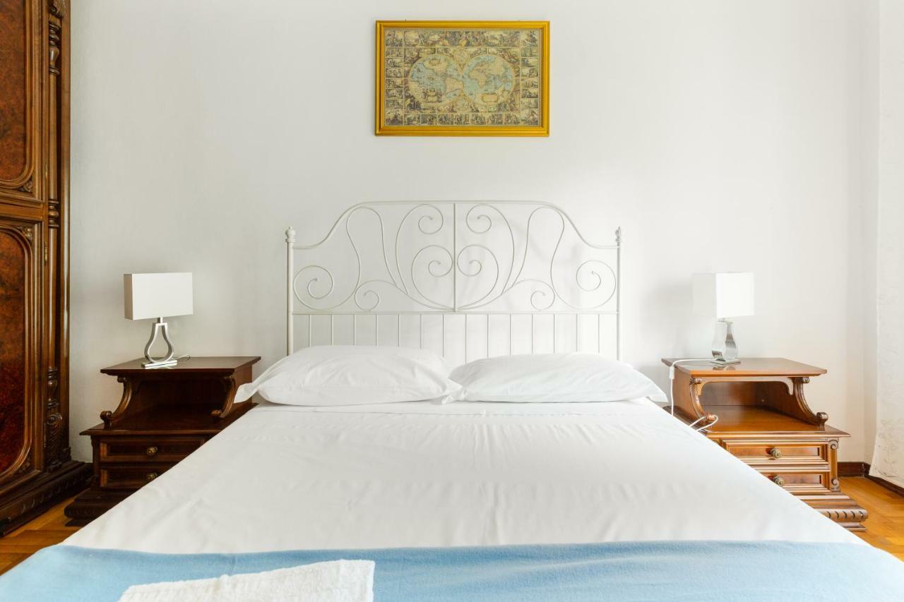 Bright Flat With Shared Garden Apartment มิลาน ภายนอก รูปภาพ